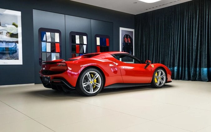 Ferrari 296 GTB cena 409000 przebieg: 542, rok produkcji 2023 z Barlinek małe 562